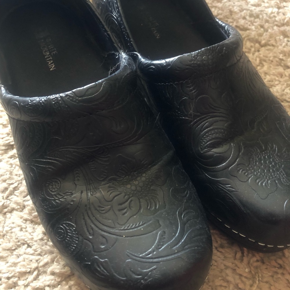 Dansko Professional Clogs W8 View 2